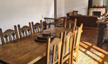 Imagem 6: Casa 4 quartos com varanda, salão com lareira, terraço, banheiro social, cozinha, área de