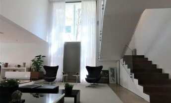 Imagem 5: Linda casa, em Condomínio de Alto Padrão, disponível para venda/locação. 650 m² com 4 suít