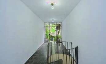 Imagem 5: Casa tipo para venda com 3 quartos, 395m²