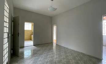 Imagem 3: Casa para aluguel com 150 metros quadrados com 3 quartos sendo um suíte e 3 vagas de garag