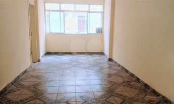 Imagem 2: Apartamento três quartos no primeiro andar. [VP