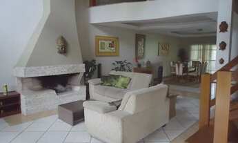 Imagem: Casa para venda tem 300 metros quadrados