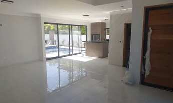 Imagem 6: Casa com piscina em condomínio