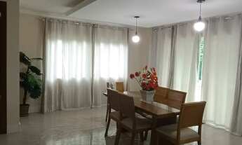 Imagem 3: RESERVA DO SAHY- ANA PAULA VENDE OU ALUGA EXCELENTE CASARÃO 05 QUARTOS, MOBILIADA COM AMP