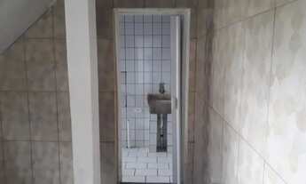 Imagem 6: Casa 2 cômodos + 1 banheiro + área de serviço privada