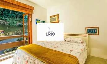 Imagem 7: Casa de condomínio para venda tem 300 metros quadrados com 4 quartos