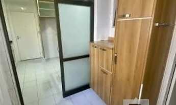 Imagem 8: REGIÃO ARBORIZADA, APTO REPLETO DE ARMÁRIOS E MUITO BOM GOSTO