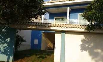 Imagem: Casa com 3 suítes, sendo 1 máster à venda