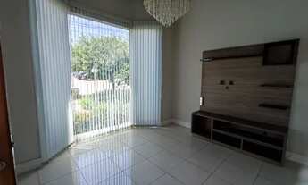 Imagem 2: Casa de Condomínio com 4 Quartos e 4 banheiros à Venda, 217 m² por R$ 1.590.000