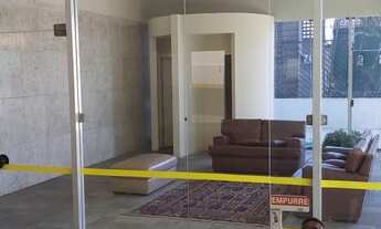 Imagem 4: Apartamento para aluguel possui 97 m² com 2 quartos, 2 banheiros, sala com lareira e mais