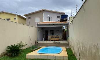 Imagem: Sobrado com 65m² com Piscina e 2 quartos