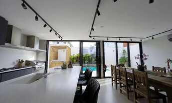 Imagem 4: Sobrado à Venda no Villaggio II em Bauru 360 m² de Terreno, Piscina e Área Gourmet Integr