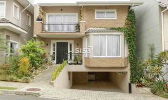 Imagem: Casa de 4 Quartos com 3 Suítes à Venda