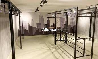 Imagem 6: Studio totalmente mobiliado de 1 dormitório, living, cozinha, 1 banheiro e 1 vaga de garag