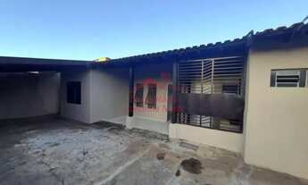 Imagem 2: Duas Casas a Venda Totalmente Separadas