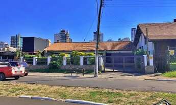 Imagem: Réveillon 2026 - Casa c/ 4 Quartos (1 c/