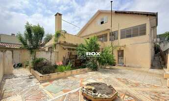 Imagem 2: Casa com 3 quartos à venda por R$ 2.600.000 - Água Verde, Curitiba/PR