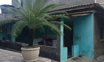 Imagem 2: Quintal 1.000m2 com Três casas