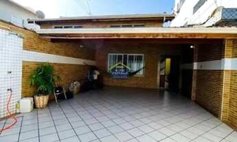 Imagem: Espaçoso Sobrado à Venda no Ocian com