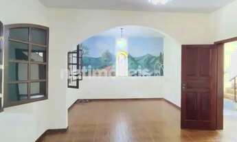 Imagem 4: Excelente Casa de Dois Andares à Venda no Bairro Sagrada Família - Belo Horizonte/MG