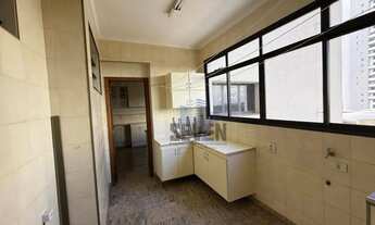 Imagem 2: Apartamento alto padrão com 260 m² e 3 suítes no Condomínio Albatroz Jardim Estoril IV, B