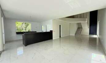 Imagem 2: Imóvel para venda possui 411 metros quadrados com 4 quartos em Portal do Sol - Contagem