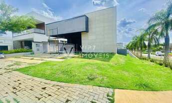 Imagem 3: Casa de Condomínio à venda, 3 quartos, 3 suítes, 4 vagas, Alphaville Nova Esplanada - Voto