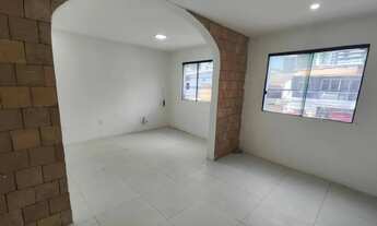 Imagem: Comercial para locação em rua pública