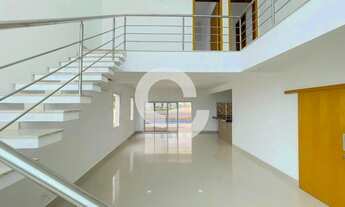 Imagem 4: Casa em Condomínio, para aluguel, 3 quartos, sendo 3 suítes e 4 vagas - 12.000,00