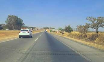 Imagem: Área 1 quadra atrás da Br-153, bom para