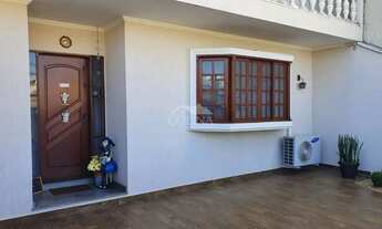 Imagem 2: Casa à venda na Vila Galvão em Jundiaí