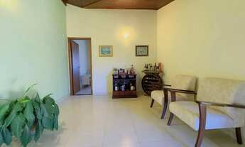 Imagem 6: Lazer e Natureza no Mirante do Vale - 4 quartos, ampla área gourmet, piscina e quintal