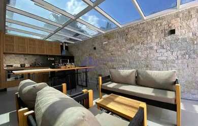 Imagem: Casa com 270 metros², 3 quartos, piscina