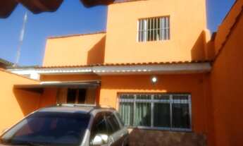 Imagem 2: Sobrado para financiar no Jardim Santa Adélia - SBV02