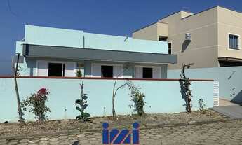 Imagem: Residência a 100 metros do mar