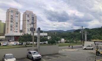 Imagem 6: JUNDIAÍ - Apartamento Padrão - JARDIM DAS SAMAMBAIAS