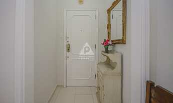 Imagem 2: Excelente apartamento reformado em uma das melhores ruas do bairro de Copacabana!