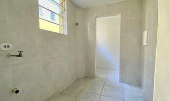 Imagem 4: Apartamento para Venda em Curitiba, água Verde, 3 dormitórios, 1 banheiro, 1 vaga