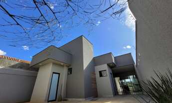 Imagem 5: Casa para venda tem 154 metros quadrados com 3 quartos em Jardim Gramado - Goiânia - Goiás