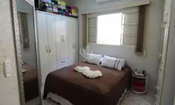 Imagem 4: ARARAQUARA - Casa Padrão - RESIDENCIAL CAMBUY