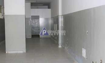 Imagem 2: Prédio comercial com cerca de 800m² em Humaitá