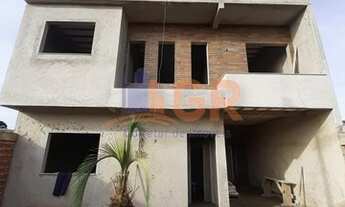 Imagem 5: Sobrado para Venda em Curitiba, Xaxim, 3 dormitórios, 1 suíte, 3 banheiros, 2 vagas