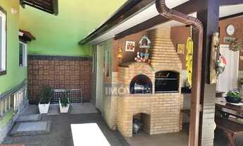 Imagem 7: Excelente casa com 3 dormitórios à venda, 228 m² por R$ 650.000 - Várzea das Moças - Niter