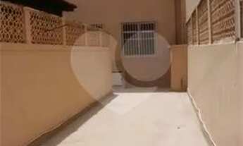 Imagem 3: Excelente apartamento térreo, vazio [VP