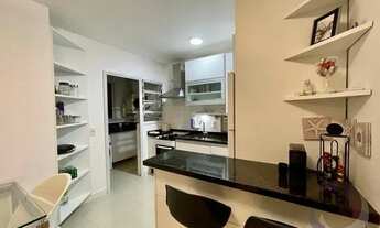 Imagem 3: Apartamento para Venda em Florianópolis, Jurerê, 2 dormitórios, 1 suíte, 2 banheiros, 1 va