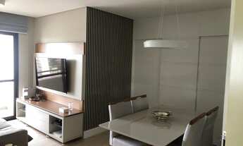 Imagem: Junto à Paulista e Metrô, excelente para