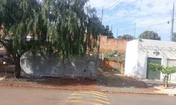 Imagem 2: Vendo casa mais terreno de esquina