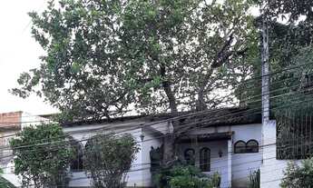 Imagem: EXCELENTE CASA COM PISCINA EM CONDOMÍNIO