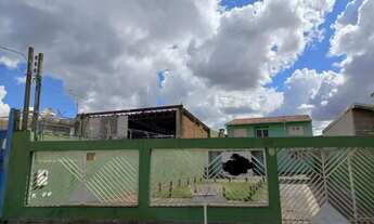 Imagem 2: Sobrado de fundos na vila nova