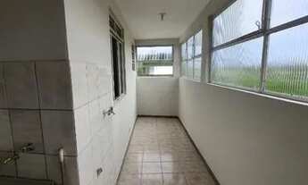 Imagem 5: Apartamento de três quartos com uma suíte